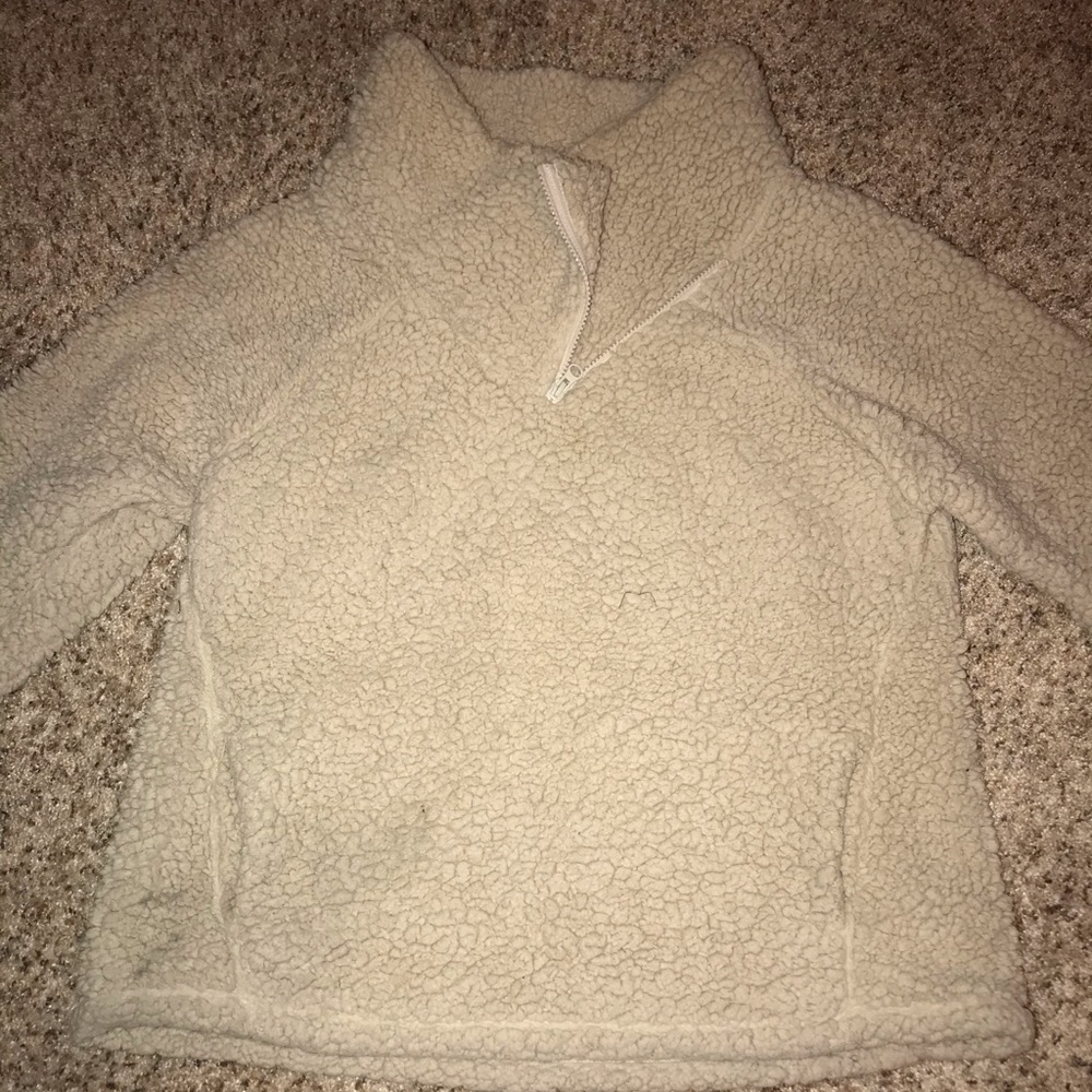 Fluffy wool sweater🐑